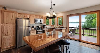 Newly remodeled lake home w/panoramic views & private swimming area