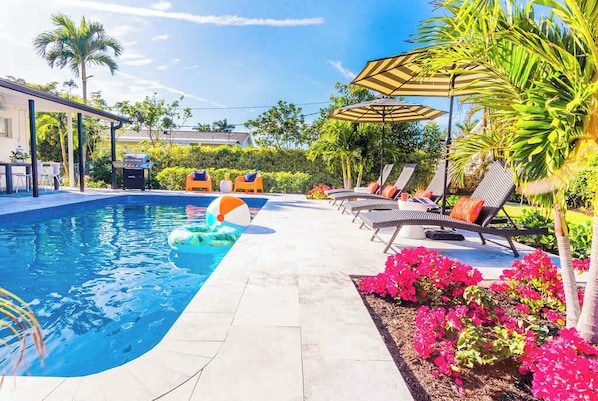 Outdoor pool, a heated pool