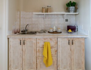 Jääkaappi, vedenkeitin