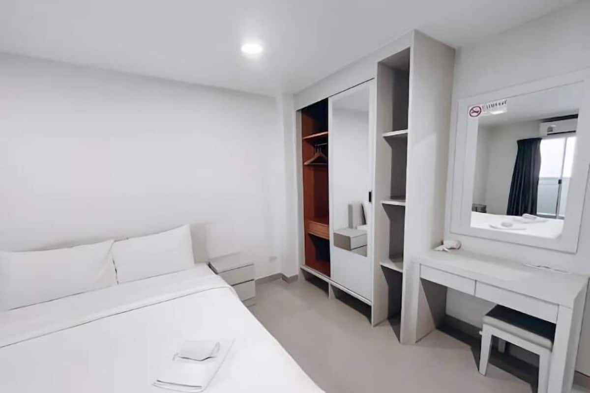 Bộ đồ giường cao cấp, két bảo mật tại phòng, trang trí khác biệt