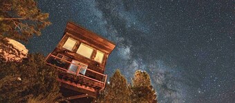 Treehouse 1 w/ Resort Pools and Hot Tubs Near Zion