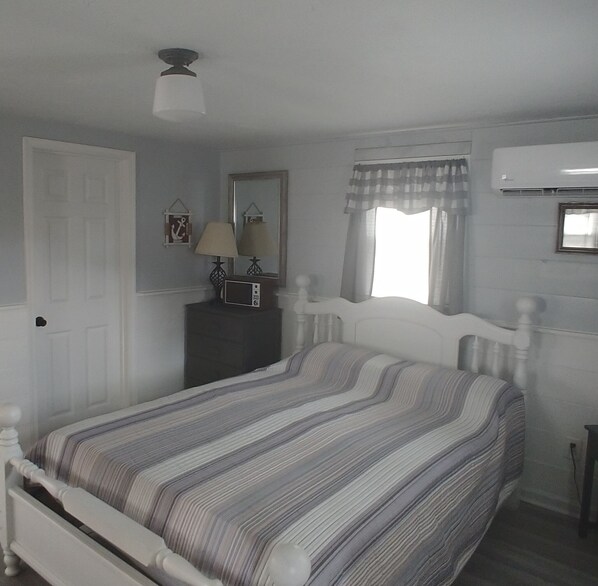 1 makuuhuone, silitysrauta/-lauta, Wi-Fi