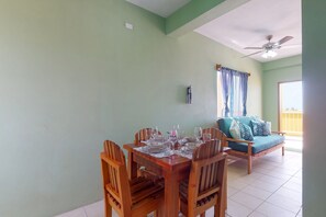 Dining - Well-located apartment with rooftop views, free WiFi, partial AC & full kitchen (San Pedro)