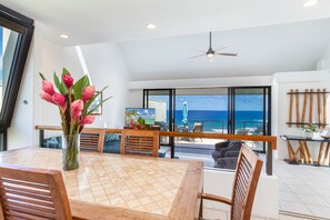 Interior - Puu Poa # 413 Premier Air Conditioned Penthouse Magnificent Ocean View Condo! (Princeville)