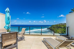 Outdoor dining - Puu Poa # 413 Premier Air Conditioned Penthouse Magnificent Ocean View Condo! (Princeville)