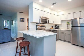 Fridge, microwave, coffee/tea maker, toaster