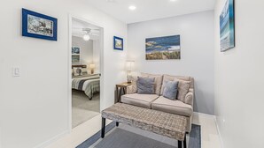 Unclassified image, 5 of 31, button - Modern 2-Bedroom Retreat Steps from Captiva Beach (Captiva)