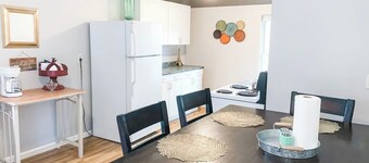 Upstairs 2 bedroom Private Apt Off I- 55 in Pevely