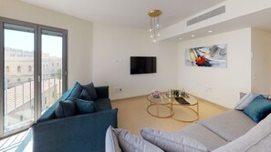 TV, fireplace - ★ Luxury MAMILLA  2 BR ★ PRIME LOCATION★ Parking★ (Jerusalem)