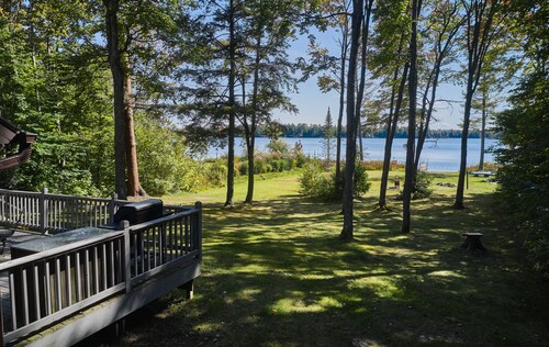 Lakeside Cabin located in the heart of Michigan's Upper Peninsula!