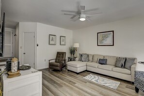 Téléviseur, lecteur de DVD