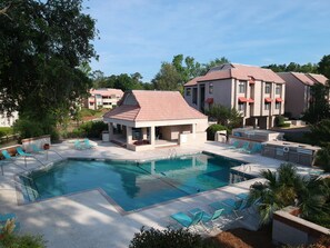 Pool - Pet Friendly Updated 2 BR Shelter Cove Pool & lagoon Bikes & Beach Gear included (Hilton Head Island)