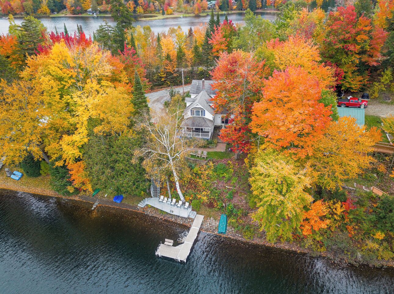 Lake front home with in-deck outdoor hot tub and spectacular lake views!