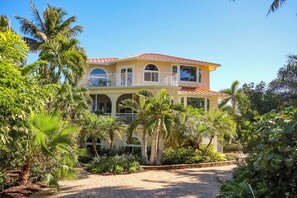 Exterior - Luxury 5BR Gulf-View Home with Private Pool, Spa & High-Tech Entertainment (Captiva)