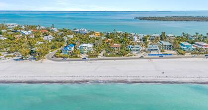 Luxury 5BR Gulf-View Home with Private Pool, Spa & High-Tech Entertainment