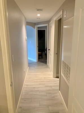 Interior - Close to the Strip, T- Mobile arena, and Allegiant Stadium. (Las Vegas)