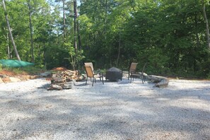 Property grounds - Spectacular Spacious 3 Bdrm/2 Full Bath Escape near Clemson (Central)