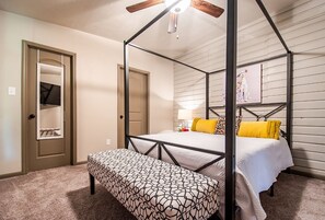 3 Schlafzimmer, Zimmersafe, Bügeleisen/Bügelbrett, WLAN