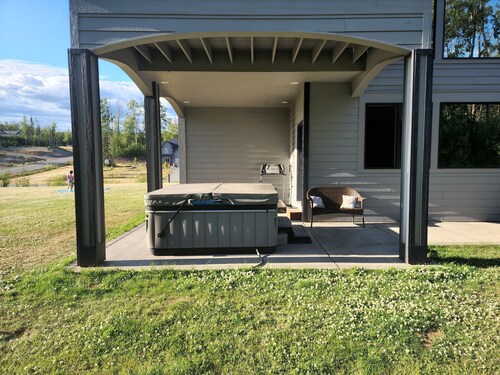 Hosted Bed & Breakfast House (yläkerran yksikkö)