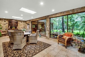 Interior - 8 acres of fun & relaxation in a beautiful Rock Cottage with a pool and hot tub (Tomball)