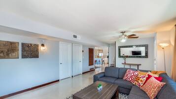 Smart TV, DVD player, stereo