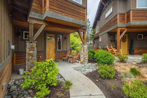 Golf Views, Game Room & Suncadia Pool Access