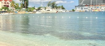 JAMAICA PÅ STRANDEN