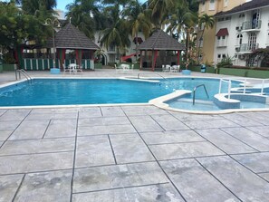 Piscine extérieure