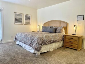 4 bedrooms, iron/ironing board, travel crib, free WiFi