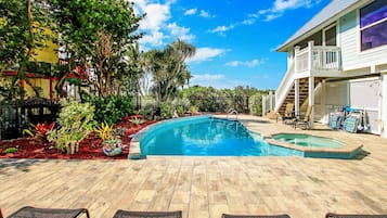 Beheizter Pool