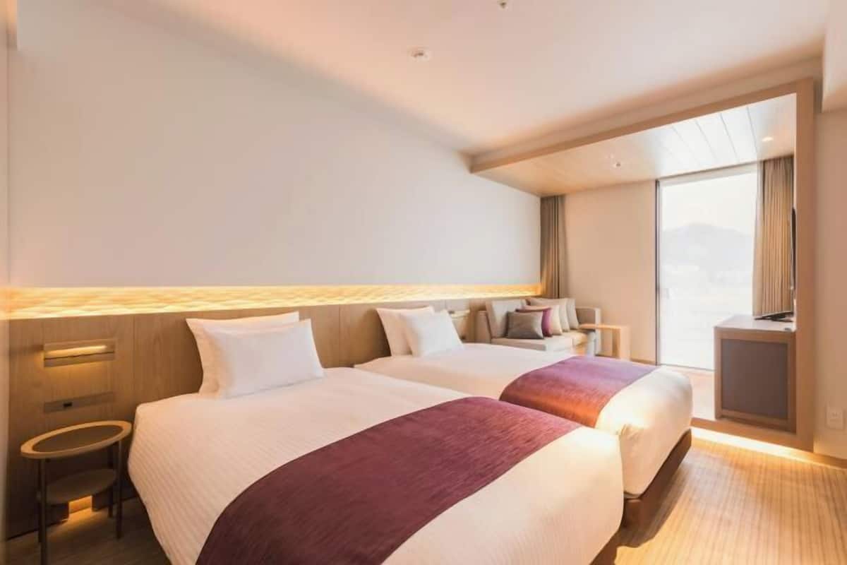 Luxe beddengoed, een kluis op de kamer, een bureau