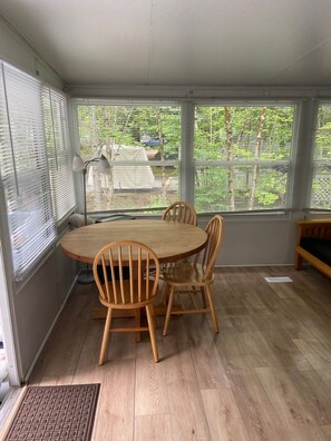 Dining - Point Sebago Resort, 30 Purple Road, Walking distance to beach! (Casco)