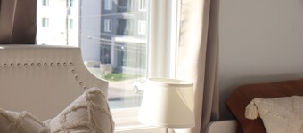 East Nashville Oasis – 10 Guests, Karaoke, 2 Car Garage + 10min to Downtown