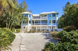 Exterior - Elegant 5BR Beachfront Estate with Elevator, Private Pool & 3 Kings (Captiva)
