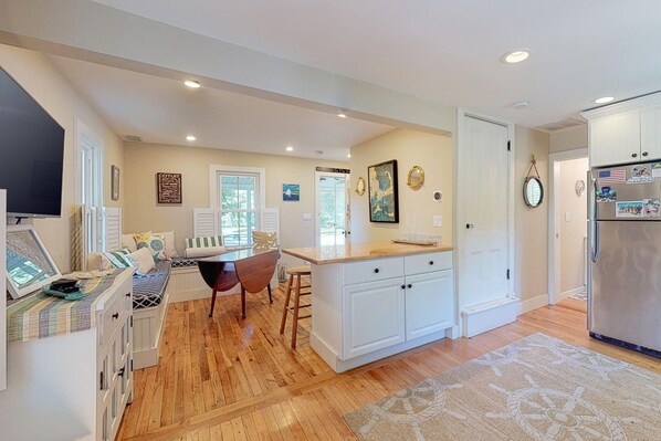 Interior - Welcoming home on Main St. with screened porch & large yard - 1 dog OK (Cotuit)