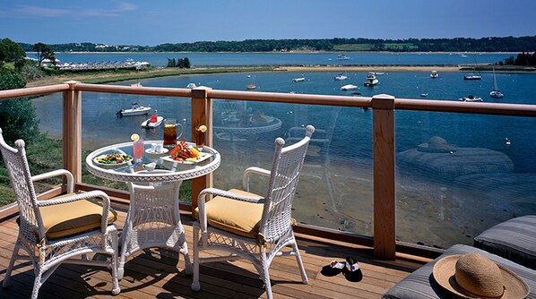 Outdoor dining - Private Haven With Heated Saltwater Pool And Windmill! (Harwich)