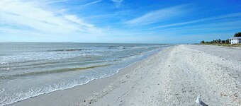 Beachfront 3BR Villa with Panoramic Gulf Views & Large Shared Pool w/King Bed