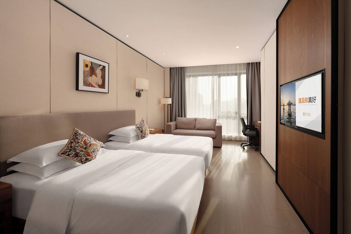 Deluxe Twin Room