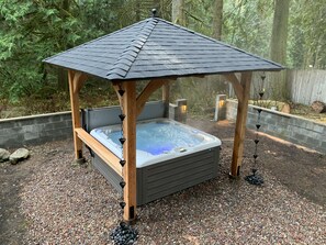 Bain à remous extérieur