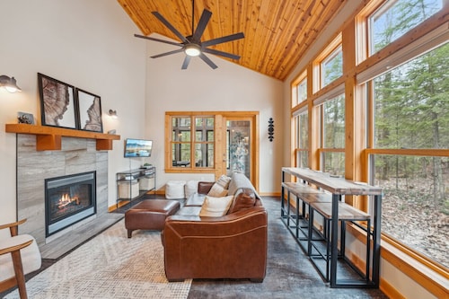 Northwoods Chalet - Brickyard Creek Northwoods Chalet