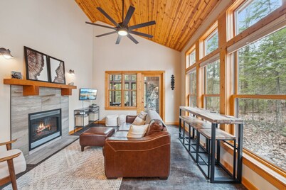 Northwoods Chalet @ Brickyard Creek, Bayfield