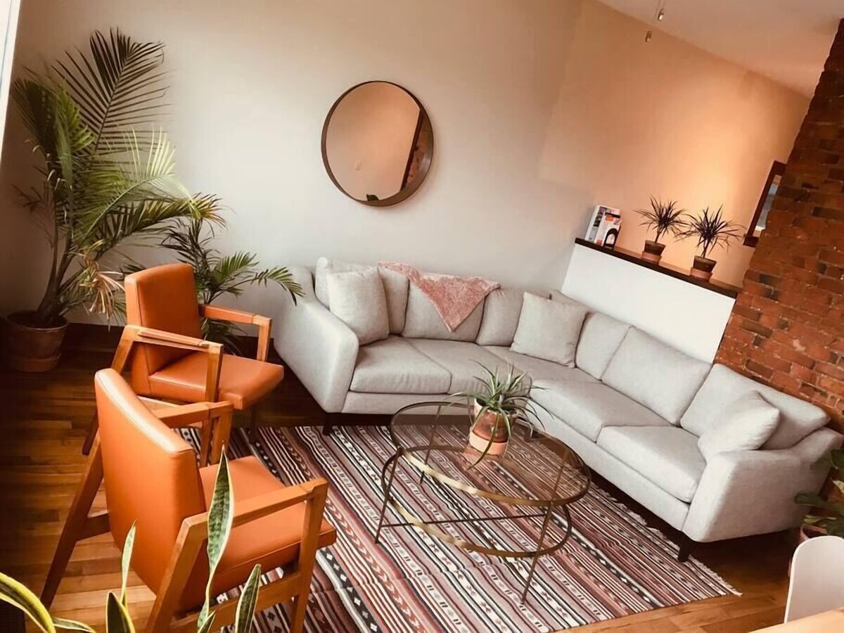 Amazing views in OTR w/lots of parking & backyard!