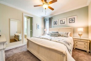 10 habitaciones, escritorio, tabla de planchar con plancha y wifi