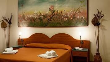 Apartment, 2 Bedrooms | In-room safe, free WiFi, bed sheets