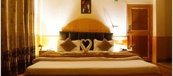 Manali cottage with private bath