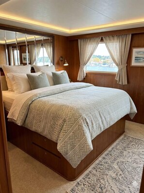 4 bedrooms, free WiFi, bed sheets