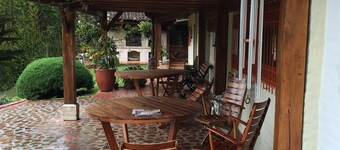 The property is a unique place about 25 minutes on a paved road from Cali.