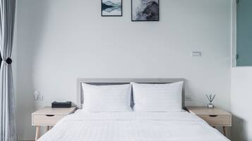 Habitación doble superior | Escritorio, cortinas blackout, wifi gratis y ropa de cama