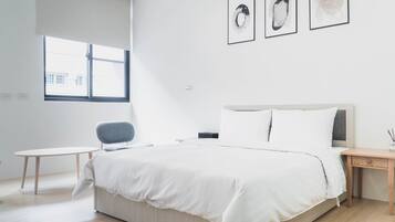 Superior Double Room | Desk, blackout drapes, free WiFi, bed sheets