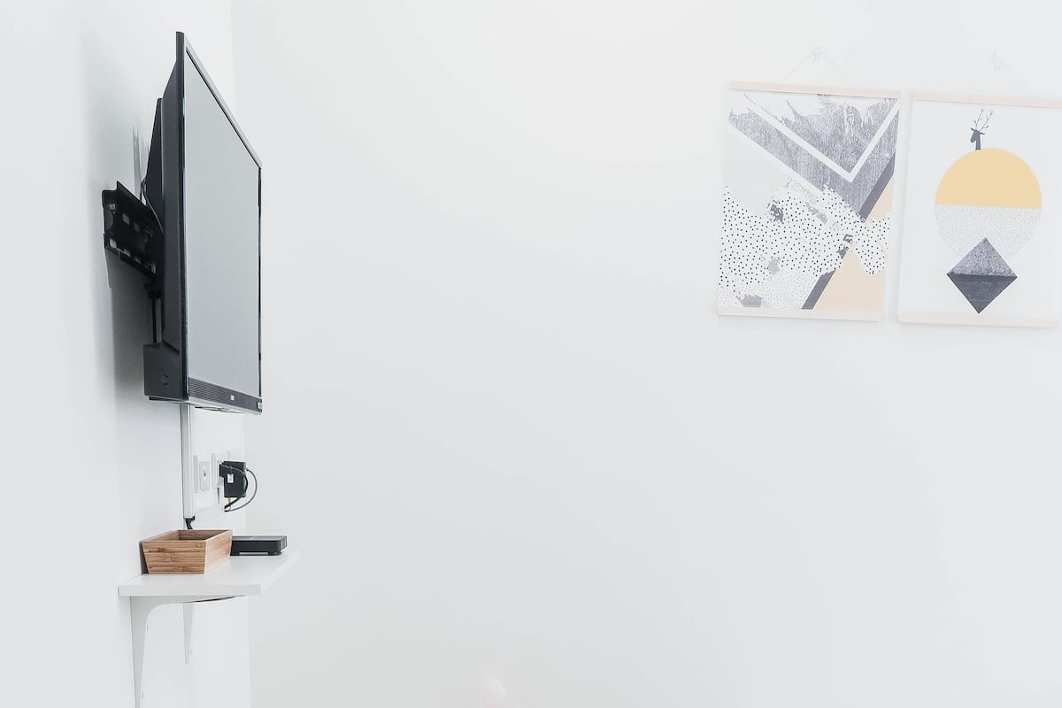 Basic-Doppelzimmer | Schreibtisch, Verdunkelungsvorhänge, kostenloses WLAN, Bettwäsche